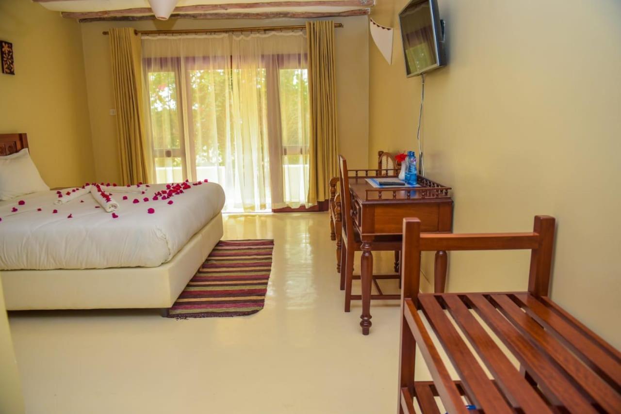 Athi River The Last Village Lodge מראה חיצוני תמונה