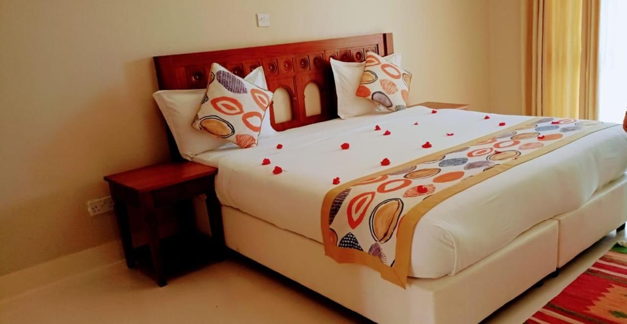 Athi River The Last Village Lodge מראה חיצוני תמונה
